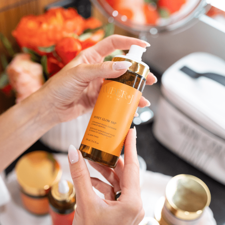 Honey Glow Sap Cleanser - Amber J